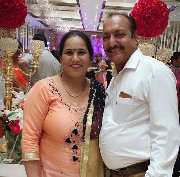 Rakesh und seine Frau - Fahrer Indien buchen